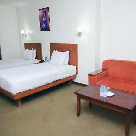 Hotel Bumi Asih Padangsidimpuan Batubelubang Экстерьер фото