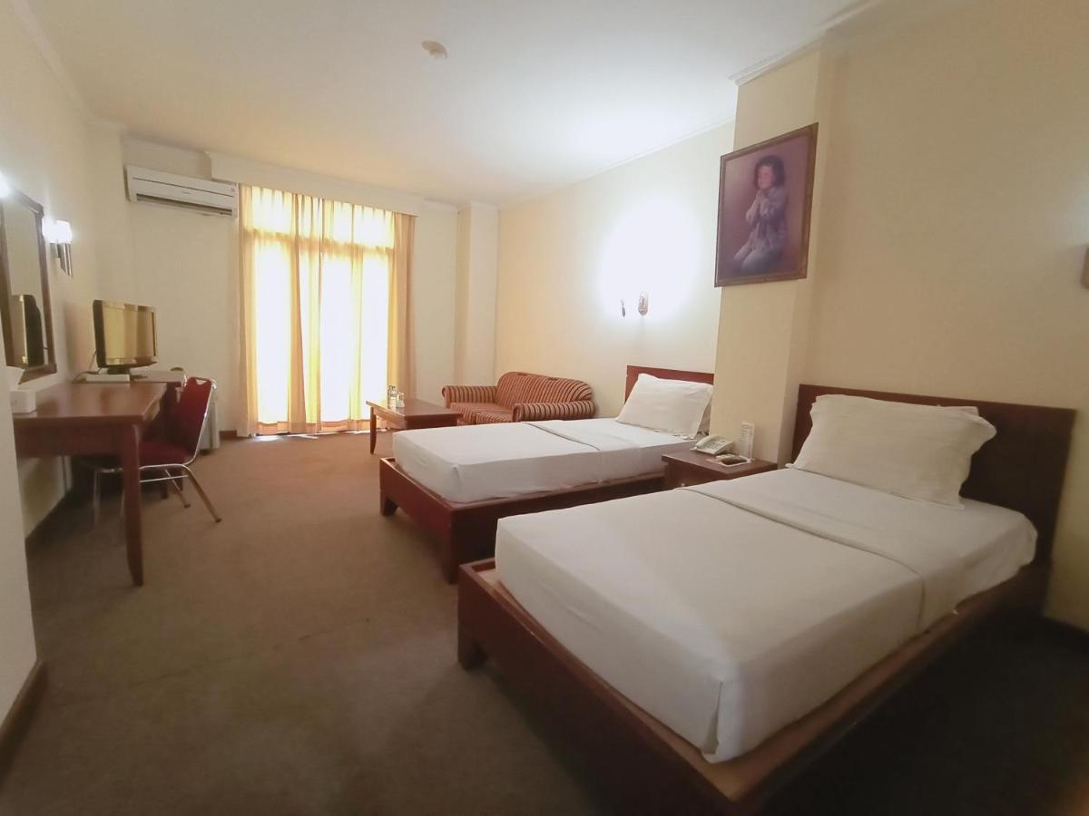 Hotel Bumi Asih Padangsidimpuan Batubelubang Экстерьер фото
